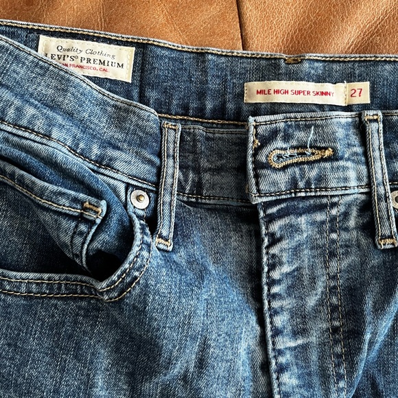 Women’s Levi’s high waist skinny jeans - Picture 2 of 4